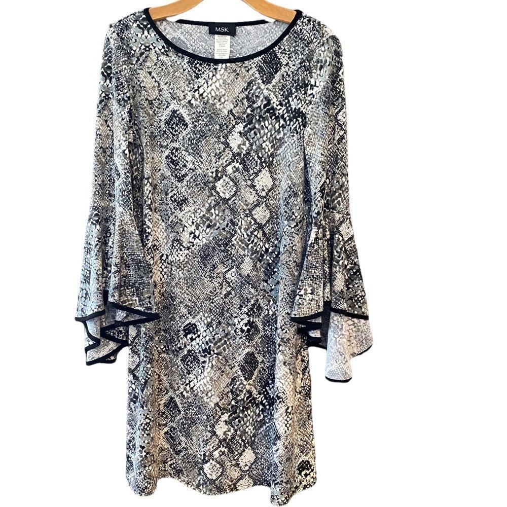 MSK Sz S Black White Snakeskin Design Large Oversized Angel Sleeve Relaxed Dress